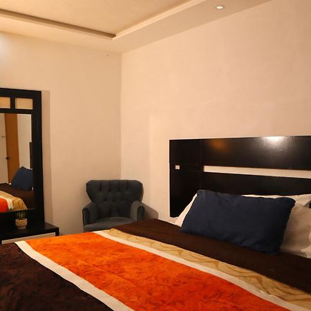 Hotel Vista Markes ซากัตลัน ภายนอก รูปภาพ