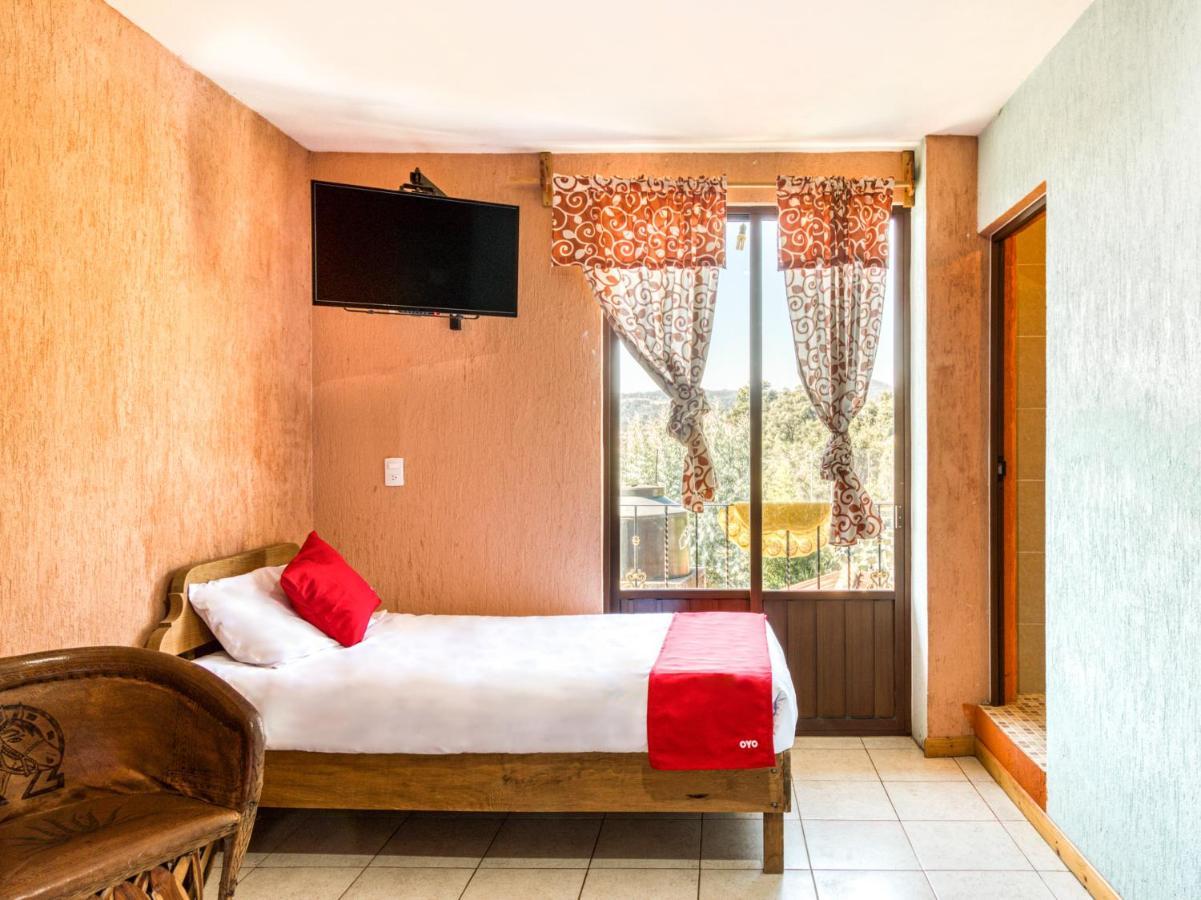 Hotel Vista Markes ซากัตลัน ภายนอก รูปภาพ