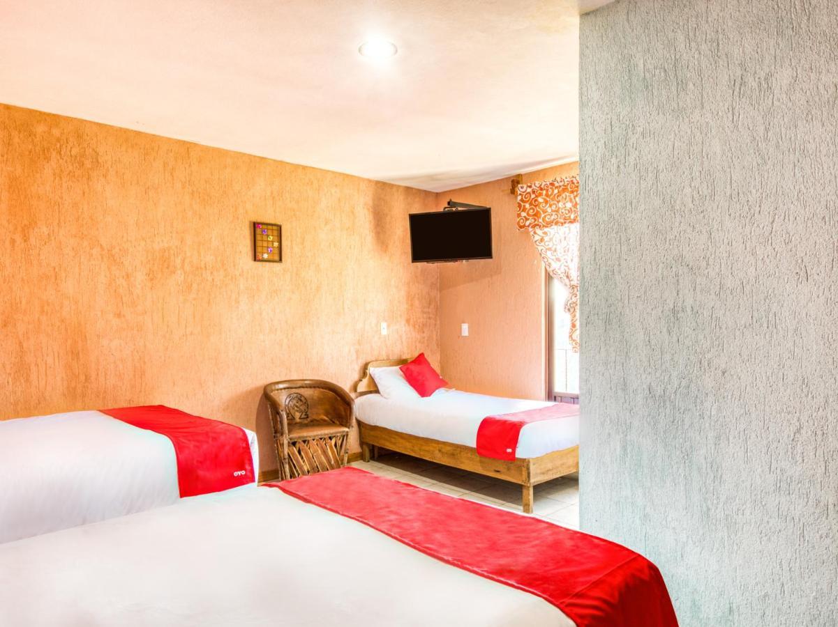 Hotel Vista Markes ซากัตลัน ภายนอก รูปภาพ